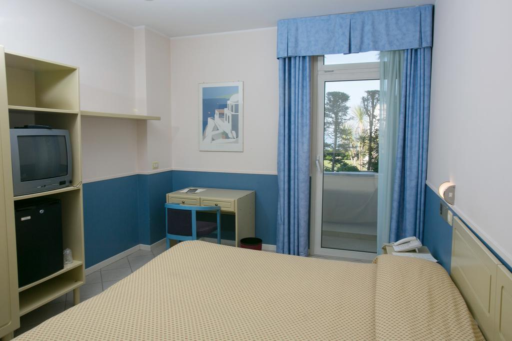 Hotel Salsello Бишелие Екстериор снимка